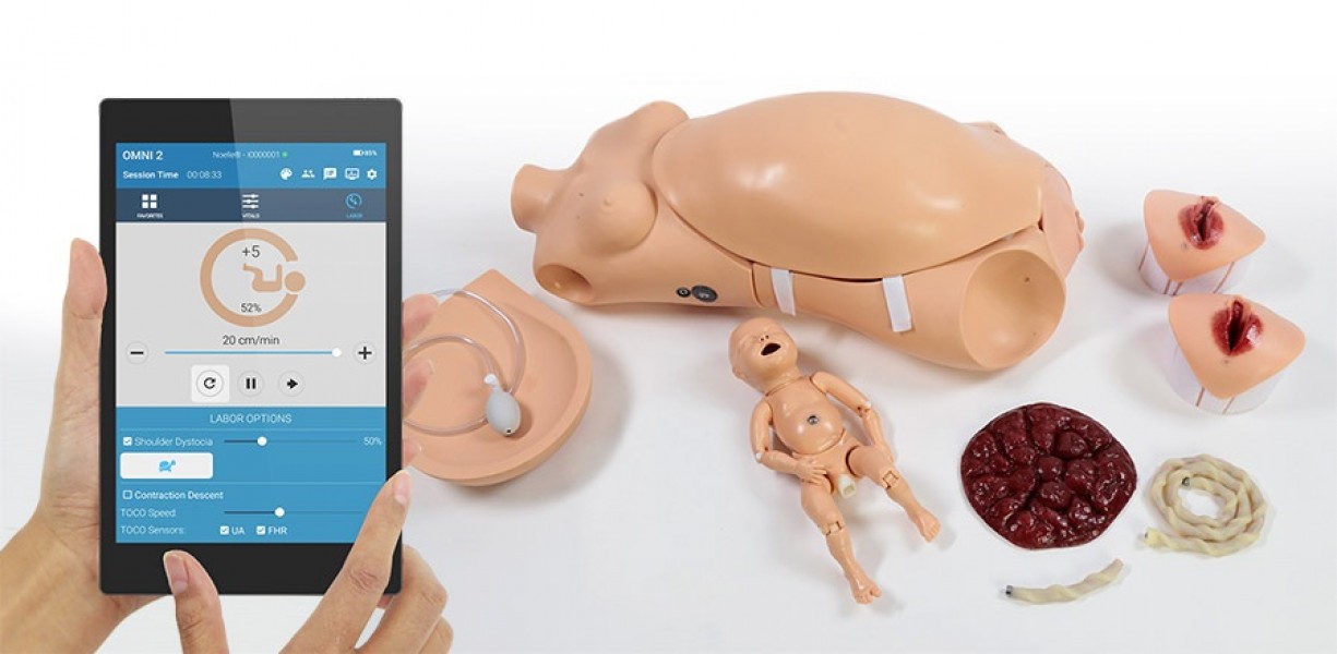 Symulator porodowy w postaci torsu z systemem rozwiązania - Image no.: 1