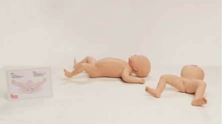 Trenażer do nauki badania stawów biodrowych u niemowląt - Image no.: 6